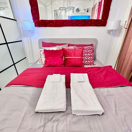 كاجايان دي أورو Aesthetic One Bedroom Beside Sm W Pool, Wifi And Netflix المظهر الخارجي الصورة