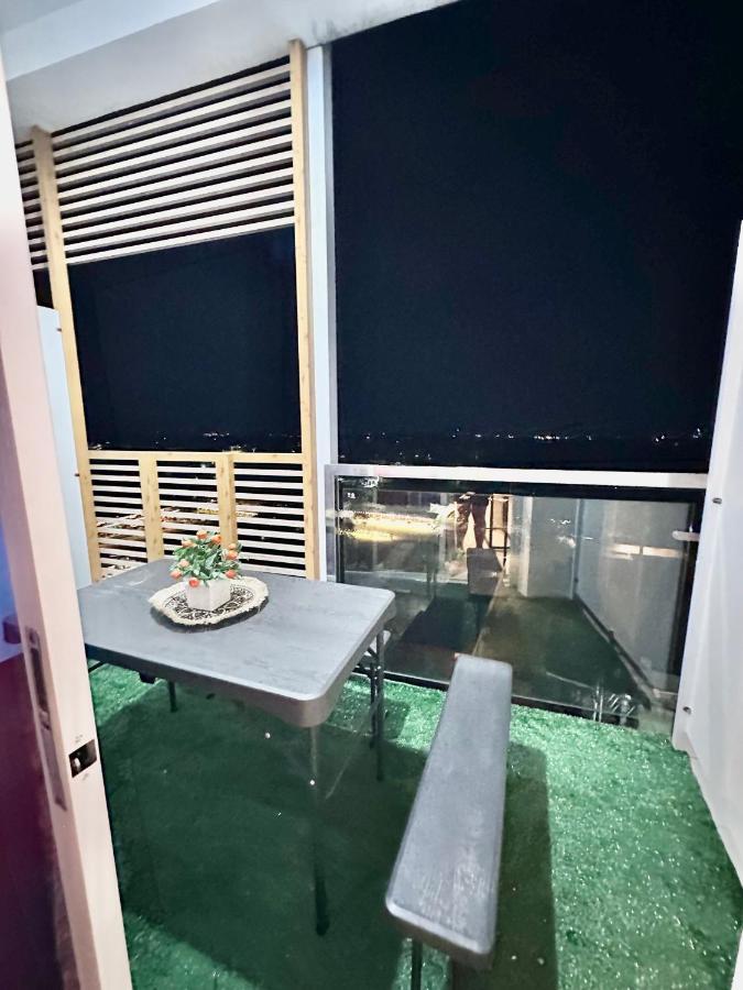 كاجايان دي أورو Aesthetic One Bedroom Beside Sm W Pool, Wifi And Netflix المظهر الخارجي الصورة