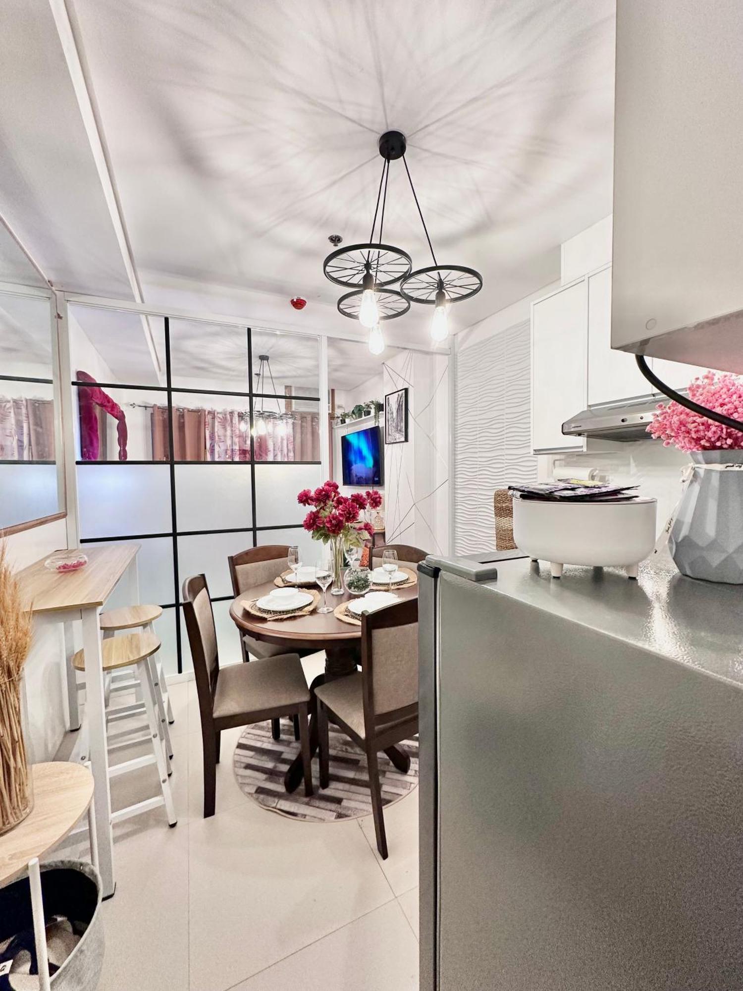 كاجايان دي أورو Aesthetic One Bedroom Beside Sm W Pool, Wifi And Netflix المظهر الخارجي الصورة