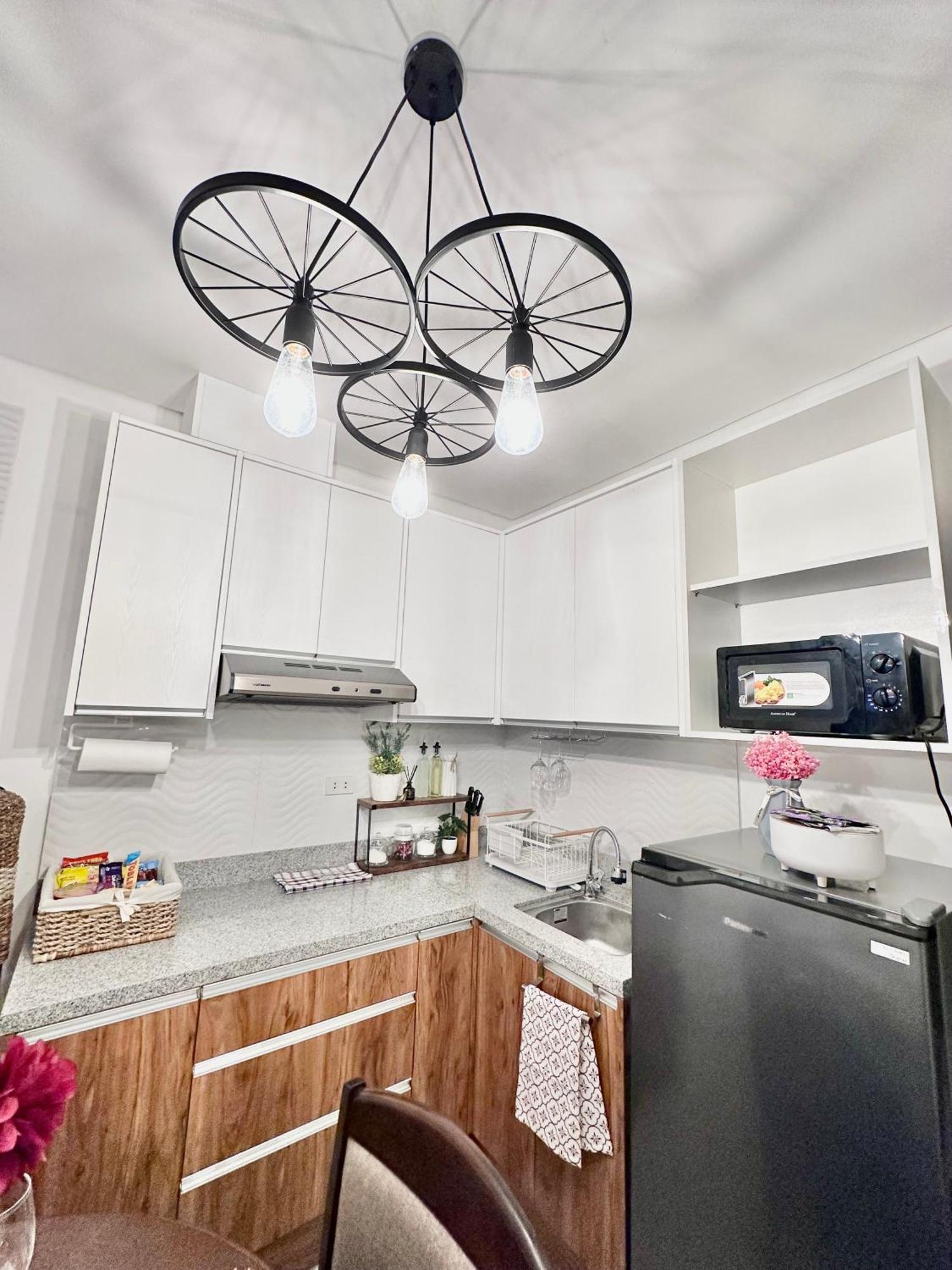 كاجايان دي أورو Aesthetic One Bedroom Beside Sm W Pool, Wifi And Netflix المظهر الخارجي الصورة