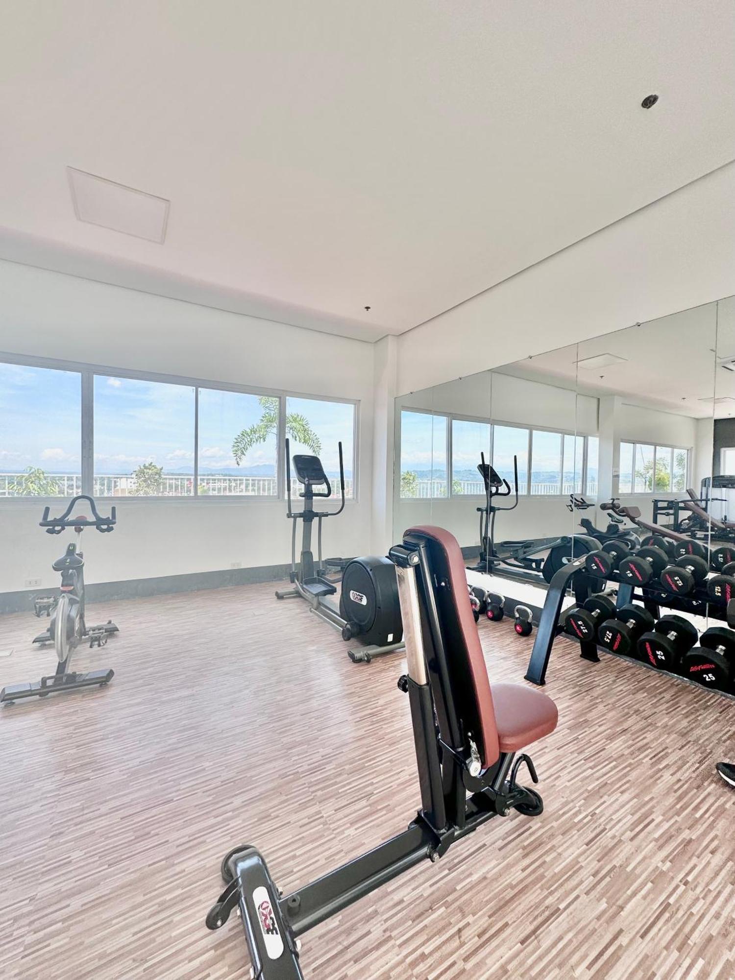 كاجايان دي أورو Aesthetic One Bedroom Beside Sm W Pool, Wifi And Netflix المظهر الخارجي الصورة