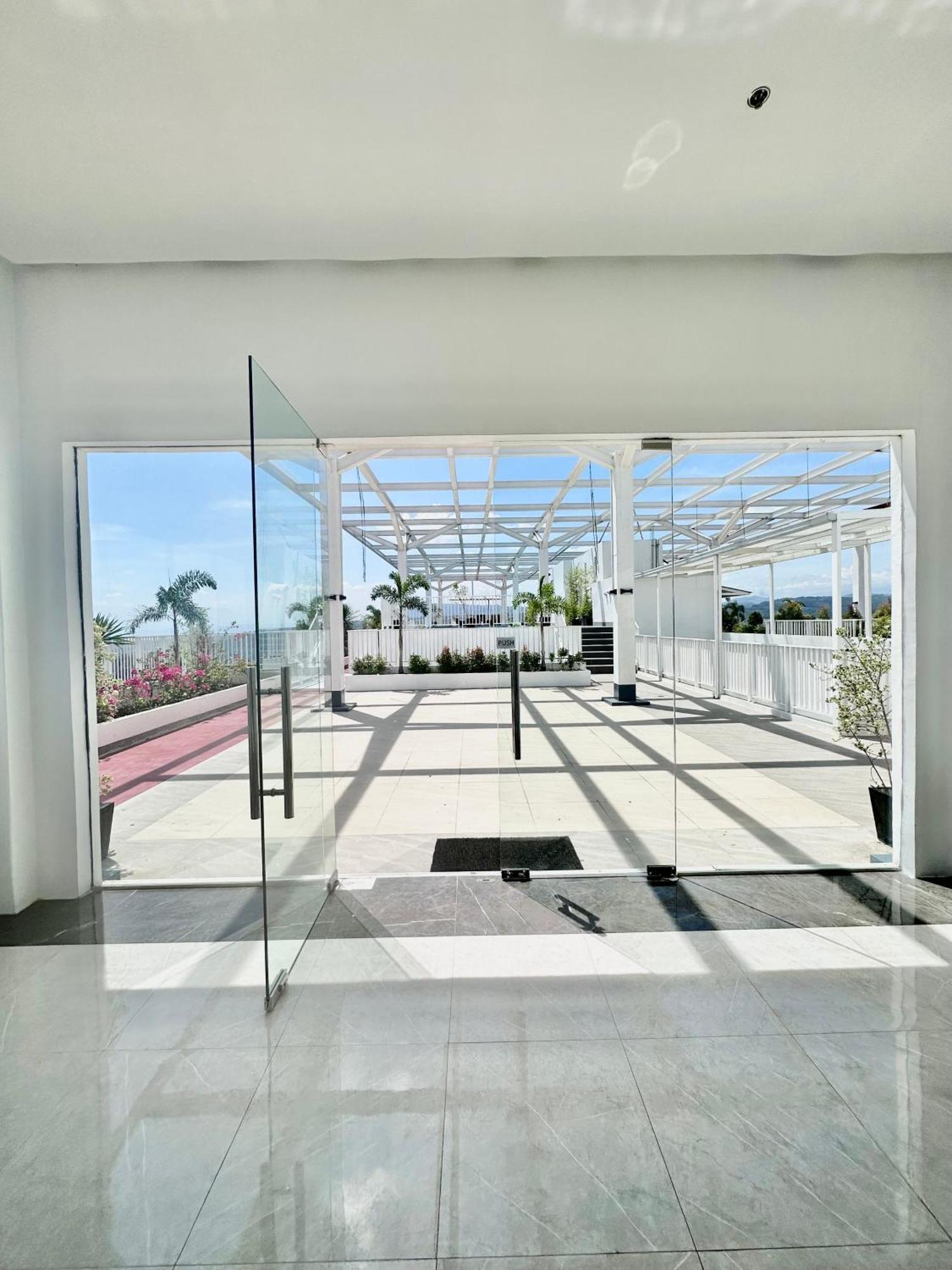 كاجايان دي أورو Aesthetic One Bedroom Beside Sm W Pool, Wifi And Netflix المظهر الخارجي الصورة